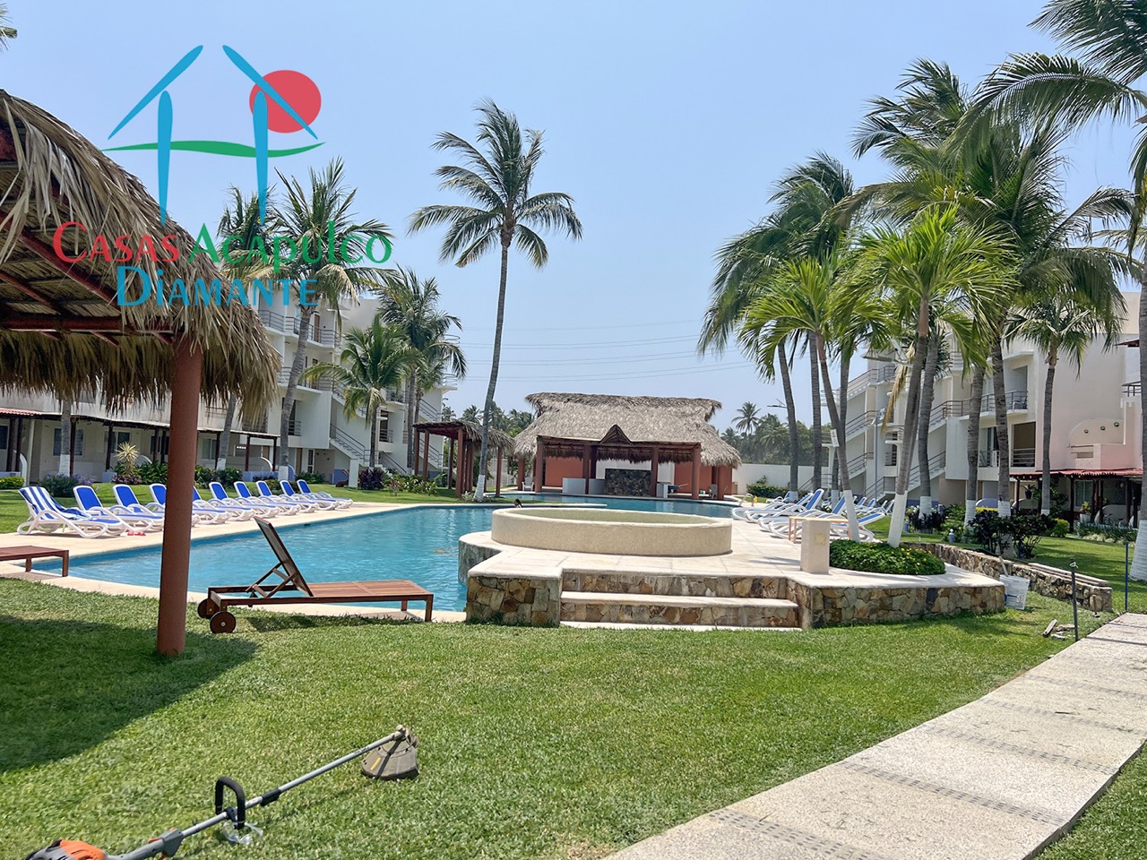 Residencial Caracol - Albercas y jardines 18